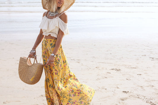 Quel Haut Mettre avec une Jupe Longue Fleurie ?