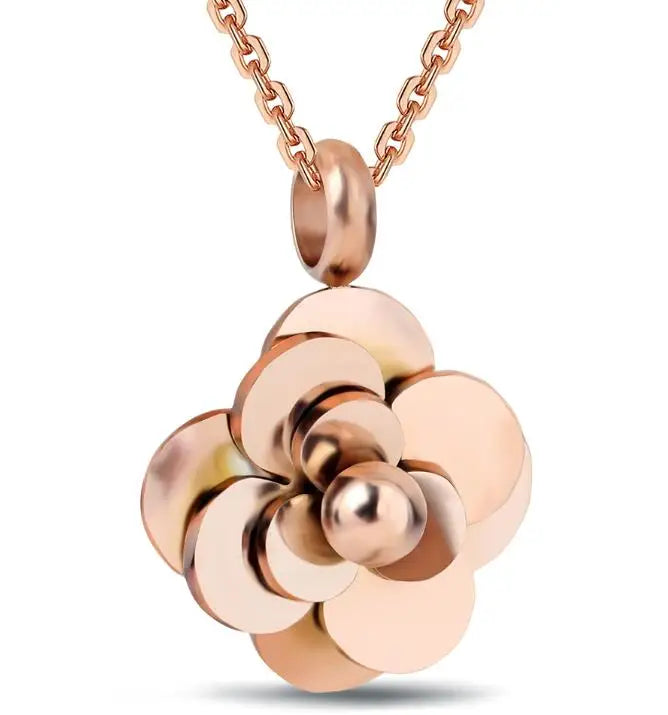 Le camélia en mode florale, fleur emblème de Chanel