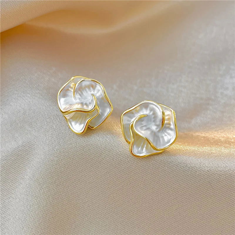 Boucle D'oreille Fleur Blanche