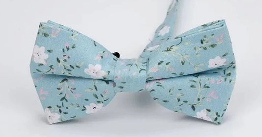 Noeud Papillon Fleuri <br> Bleu Cartoon Réaliste