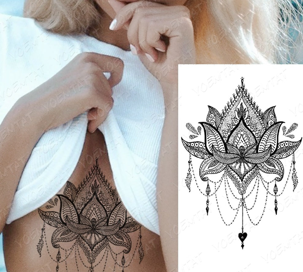 Tatouage Fleur <br> Ventre