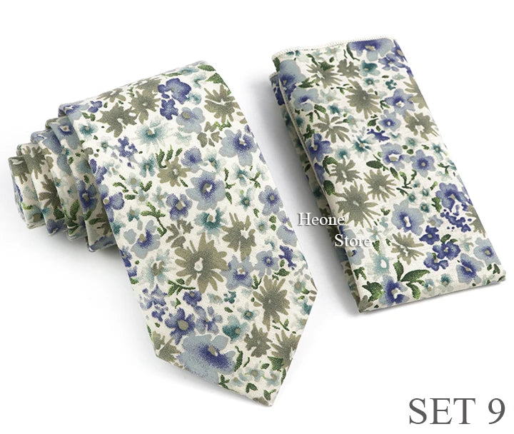 Corbata con print de flores verde