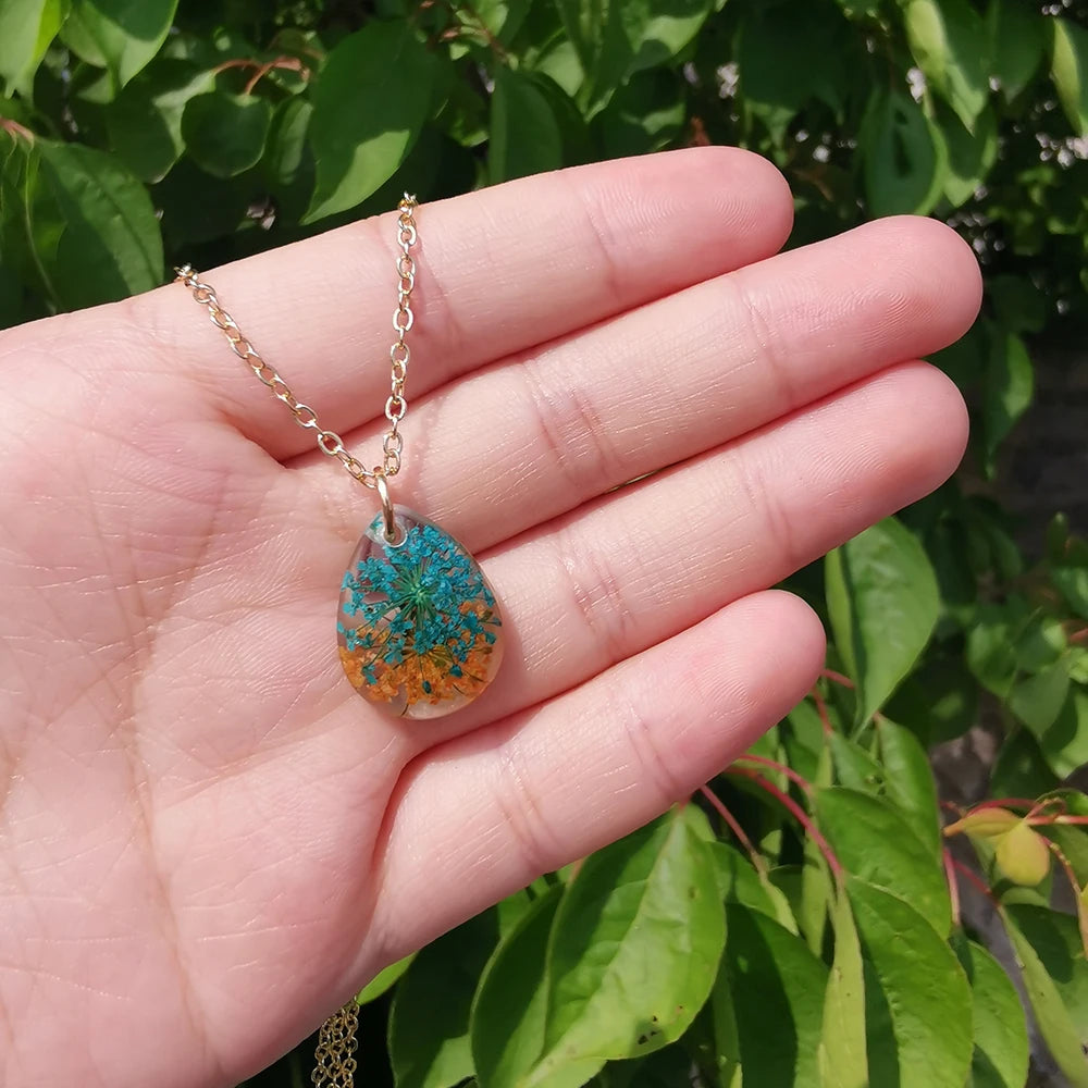 Flower Resin Necklace