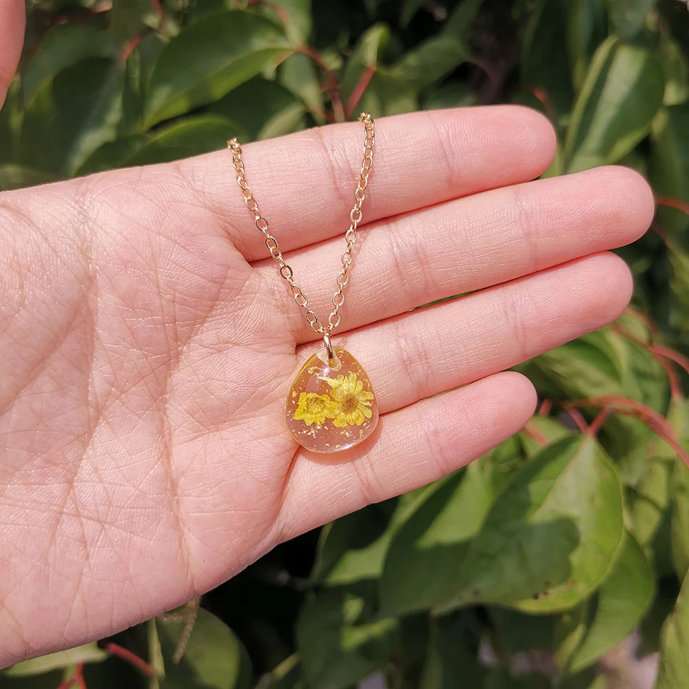 Flower Resin Necklace