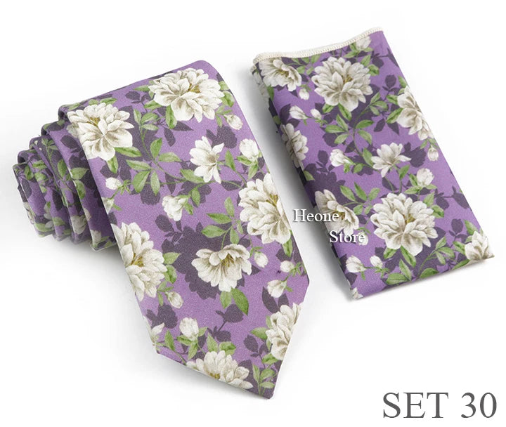 Corbata con print de flores verde