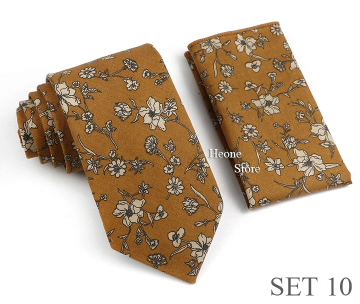 Corbata con print de flores verde