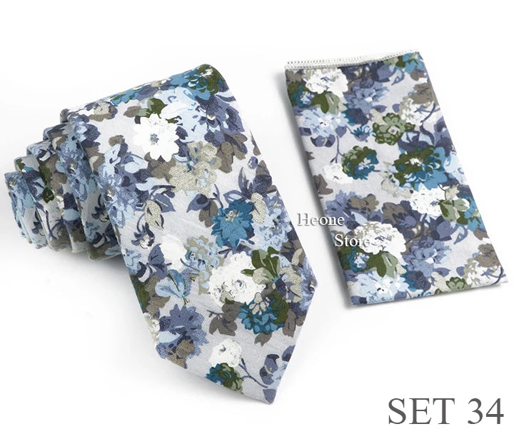 Corbata con print de flores verde