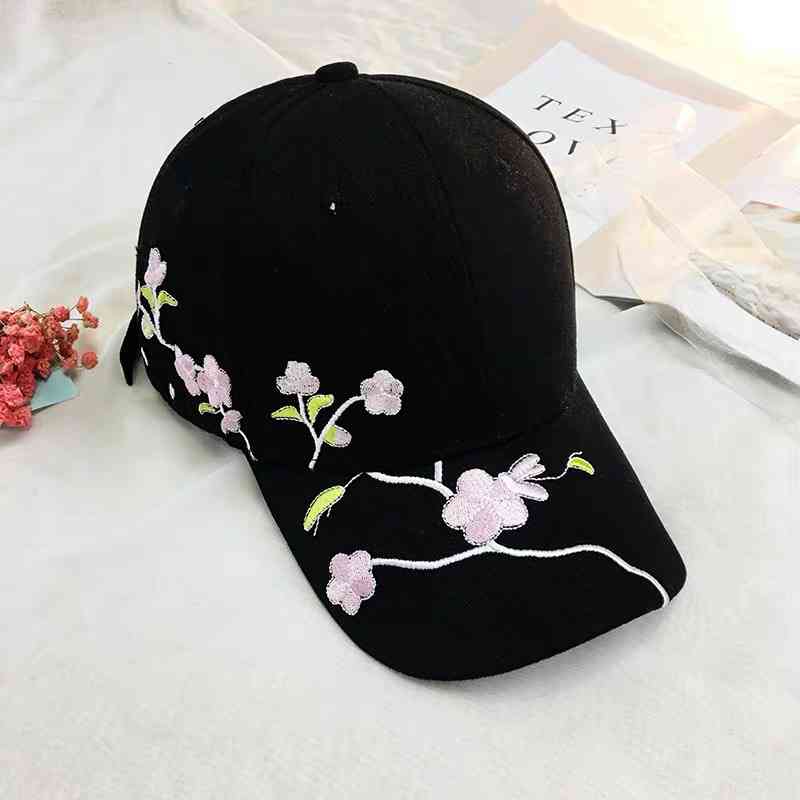 Casquette Fleur <br> Brodée Noir